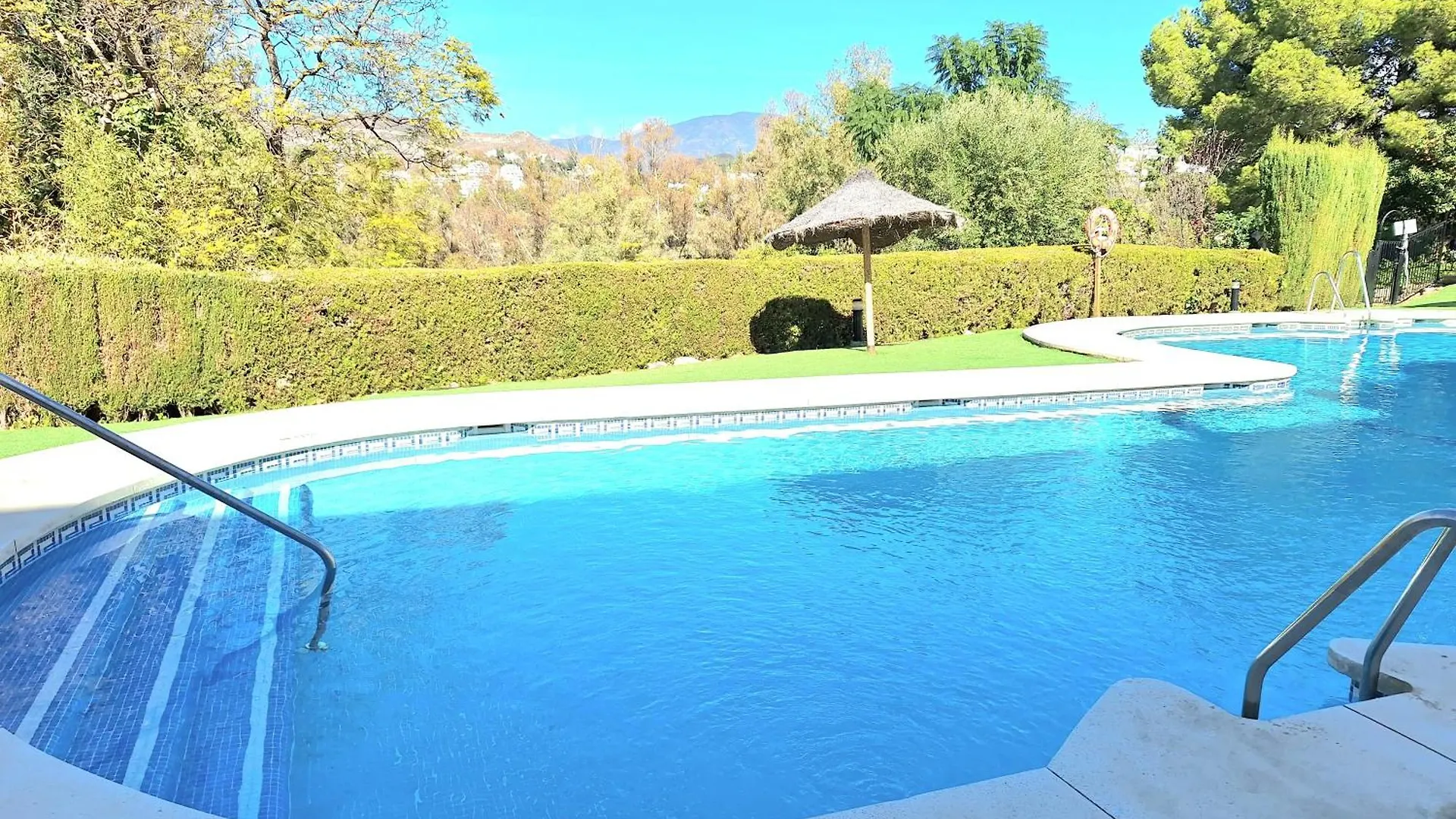 Aloha Pueblo Valle Del Golf, Puerto Banus Марбелья 0*,