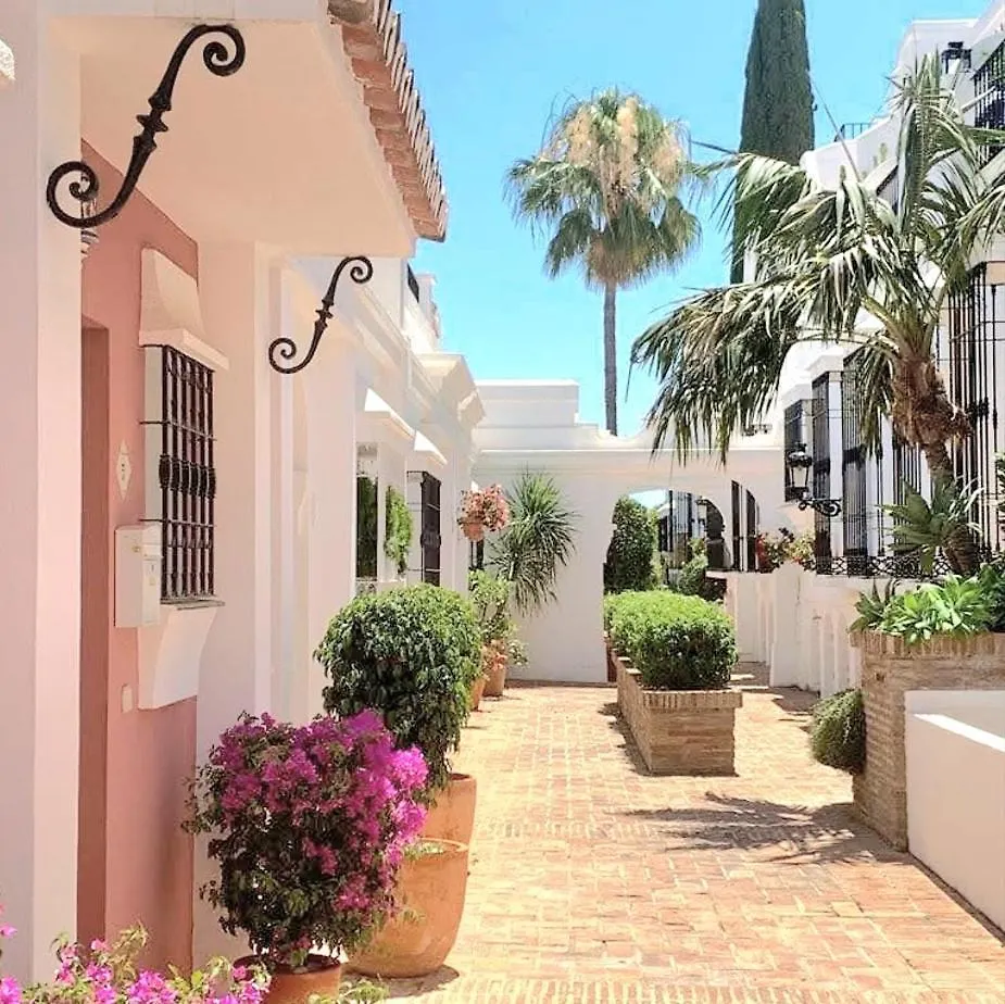 Aloha Pueblo Valle Del Golf, Puerto Banus Марбелья